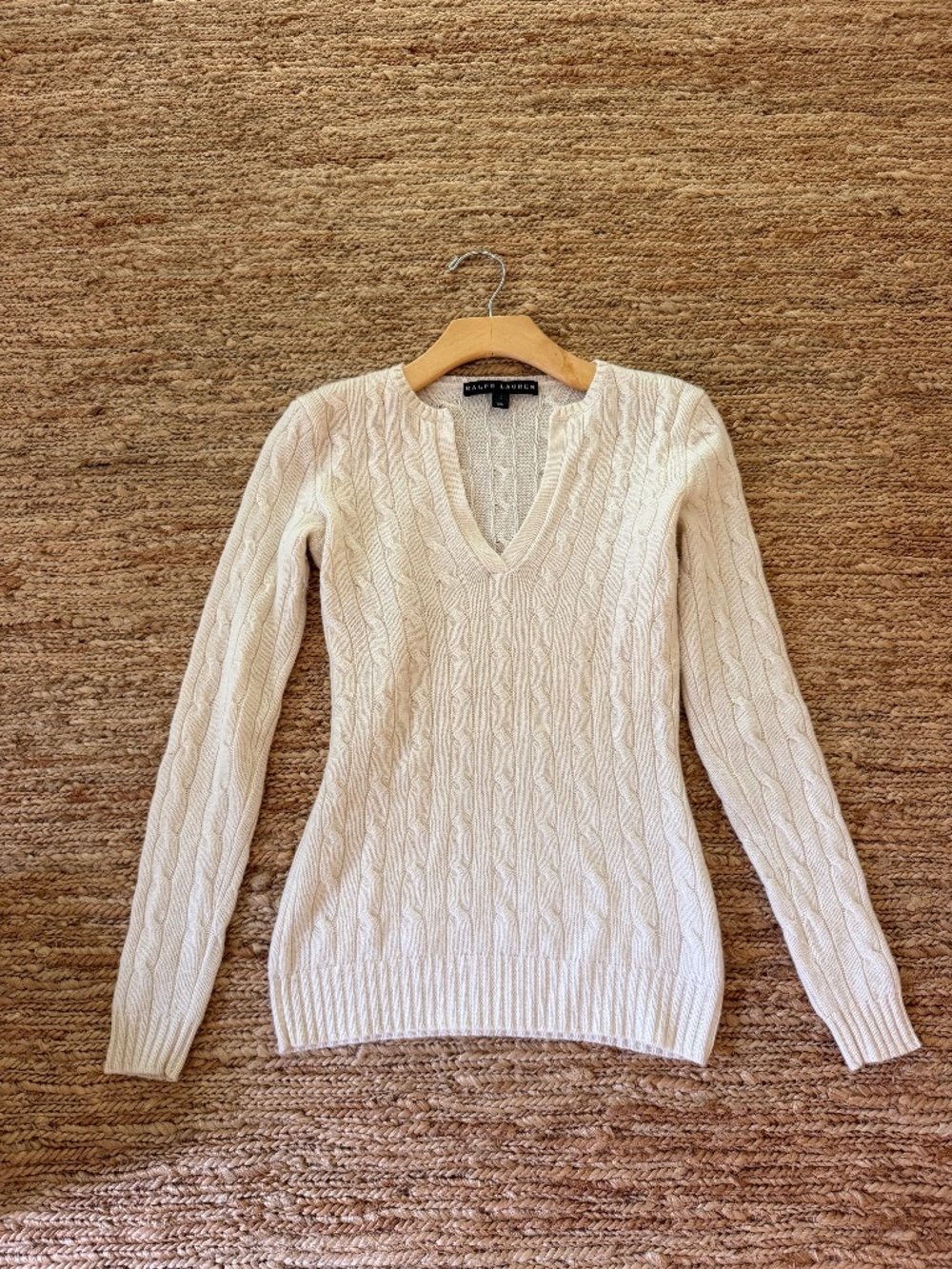 Ralph Lauren Black Label 100% Cashmere Cable Knit V-Neck Sweater Small